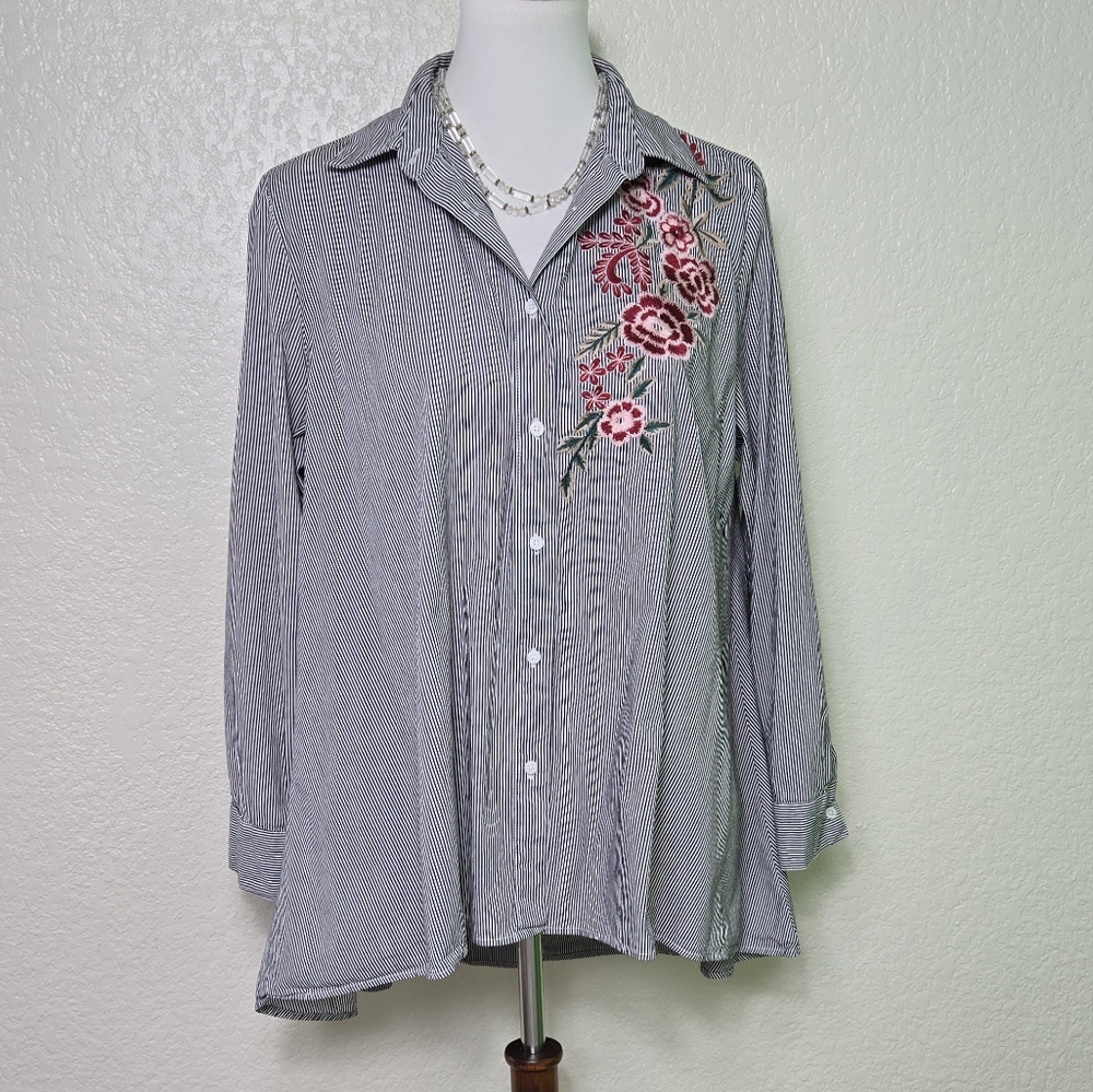 Walter Baker Striped Floral Embroidered Women's Top, Size M